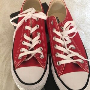 Unisex red converse, All Star ox